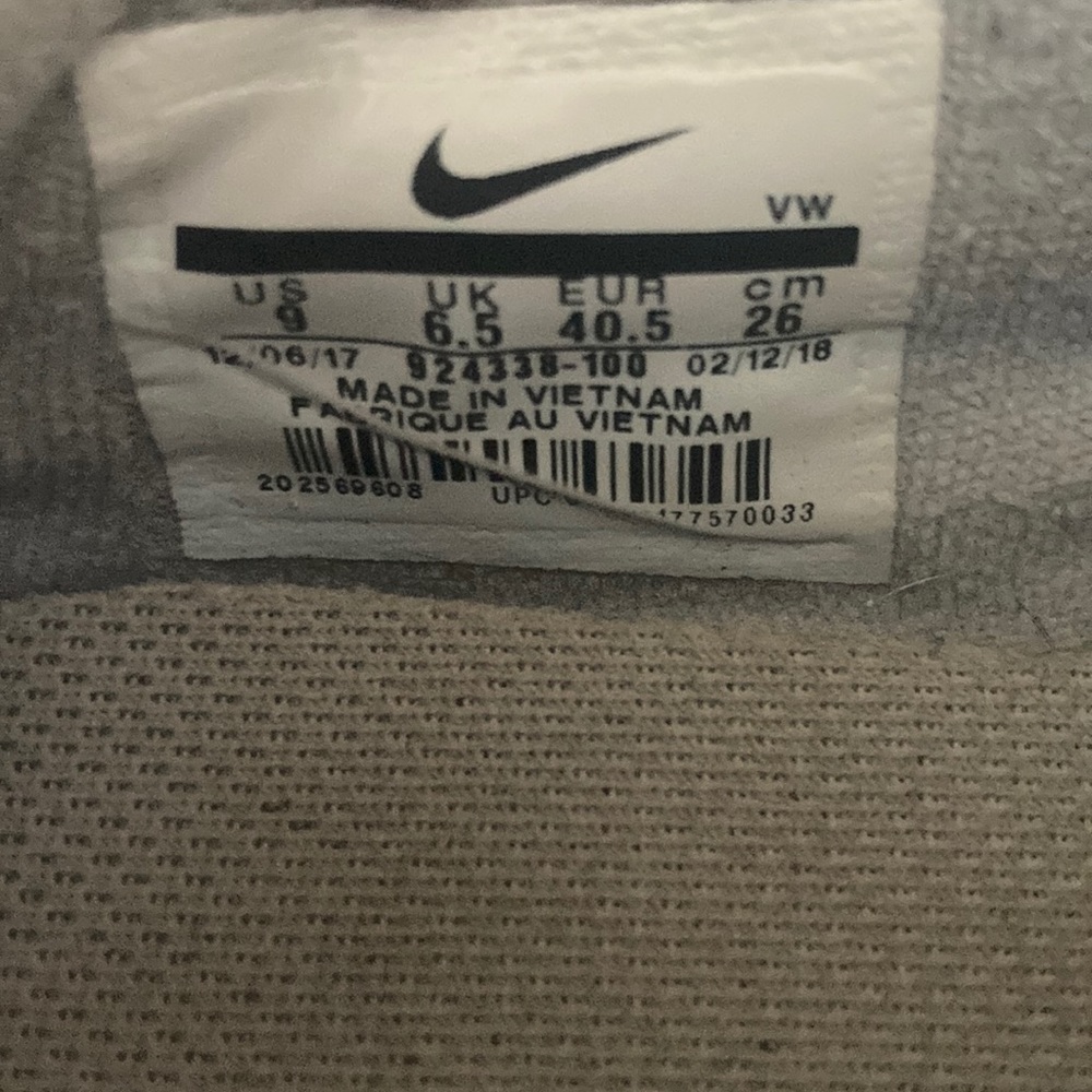 White nike running shoes